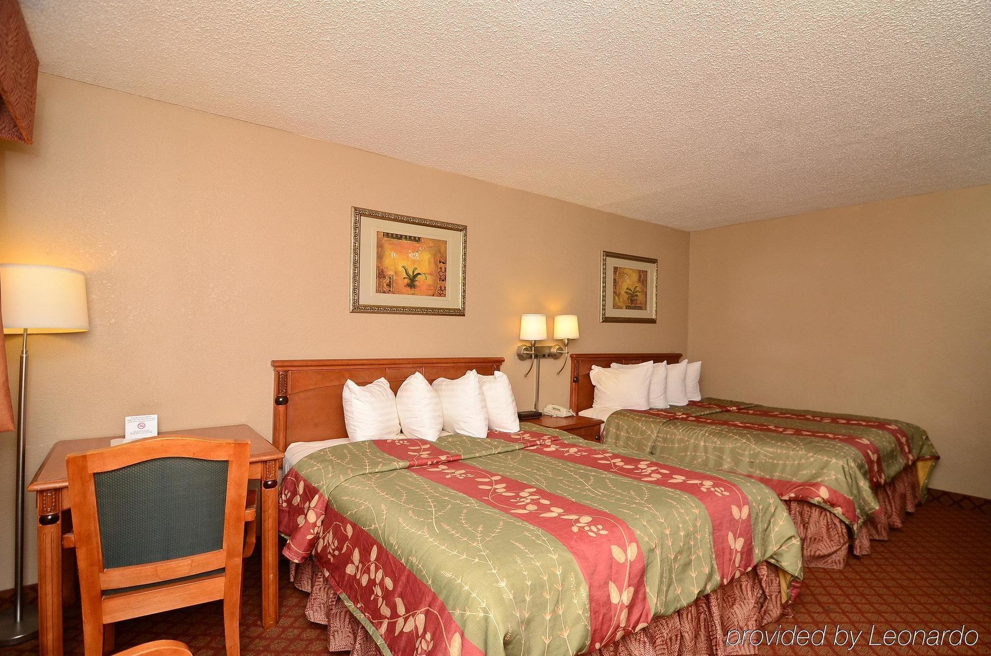 Americas Best Value Inn Crosstimbers Стивънвил Стая снимка